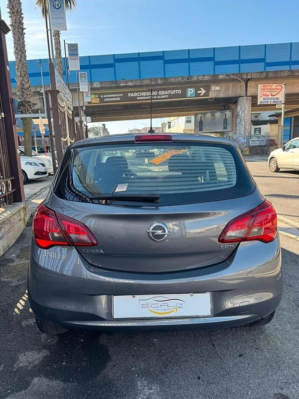 Usata Opel Corsa 75 CV (55 kW) 2016 Grigio Utilitaria