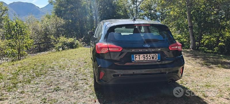 Nero Usata 2019 Ford Focus Tre volumi | 12.700 € (Super prezzo) - Immagine 1/4