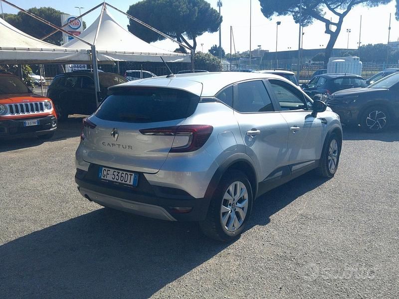 Usata Renault Captur Zen 91 CV (66 kW) 2021 Grigio SUV