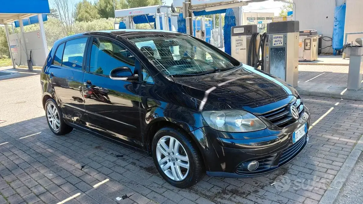 Usata VW Golf 105 CV (77 kW) 2006 Blu Monovolume
