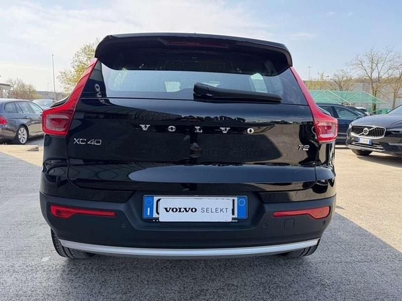 Usata Volvo XC40 Core 129 CV (94 kW) 2023 Nero SUV
