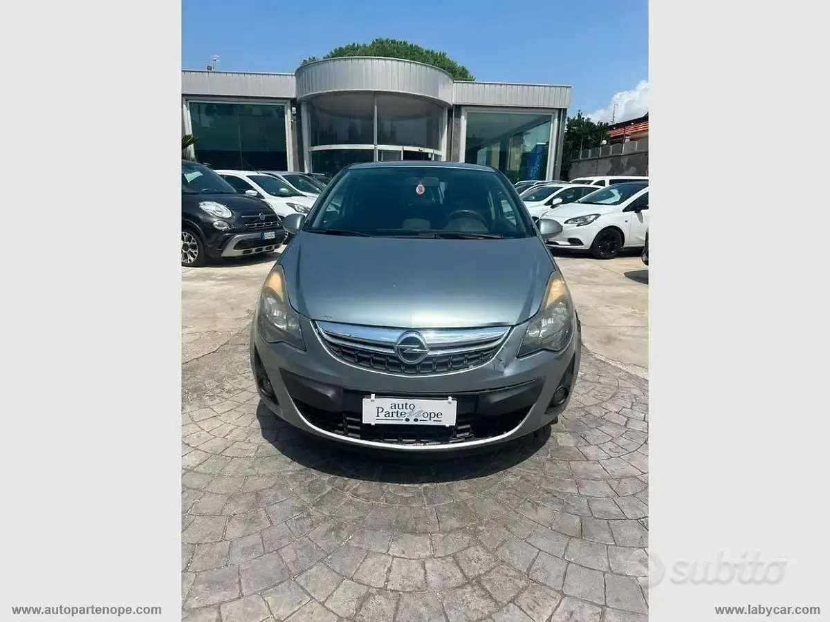 Usata Opel Corsa 85 CV (62 kW) 2014 Utilitaria