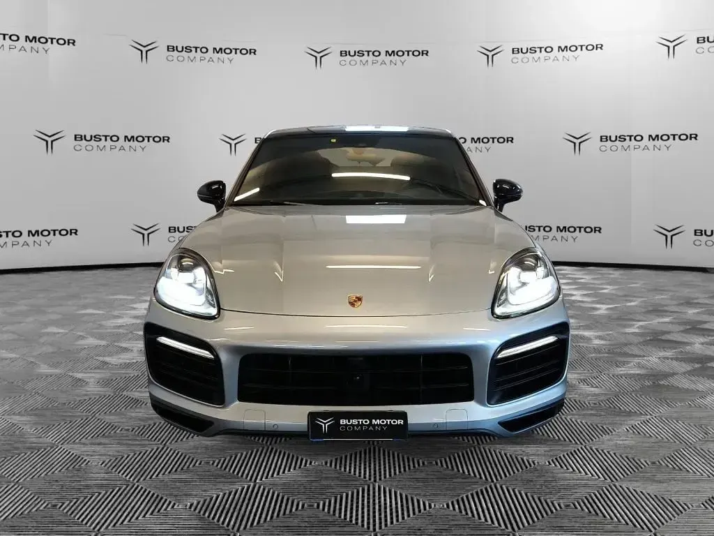 Usata Porsche Cayenne 462 CV (339 kW) 2019 Argento / metallizzato SUV