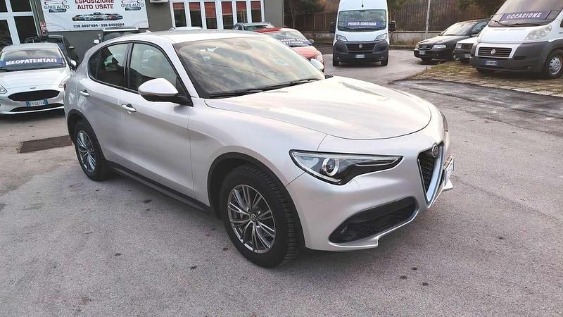 Usata Alfa Romeo Stelvio Business 160 CV (117 kW) 2019 Grigio SUV