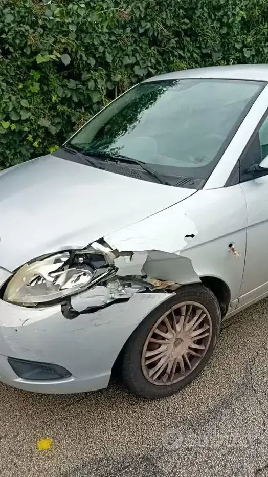 Usata Lancia Ypsilon 75 CV (55 kW) 2009 Utilitaria
