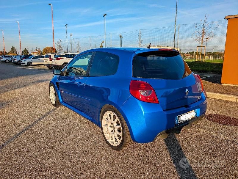 Usata Renault Clio II R.S. 197 CV (144 kW) 2007 Blu Berlina