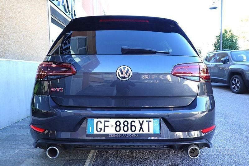 Usata VW Golf VII GTI 245 CV (180 kW) 2018 Grigio Berlina