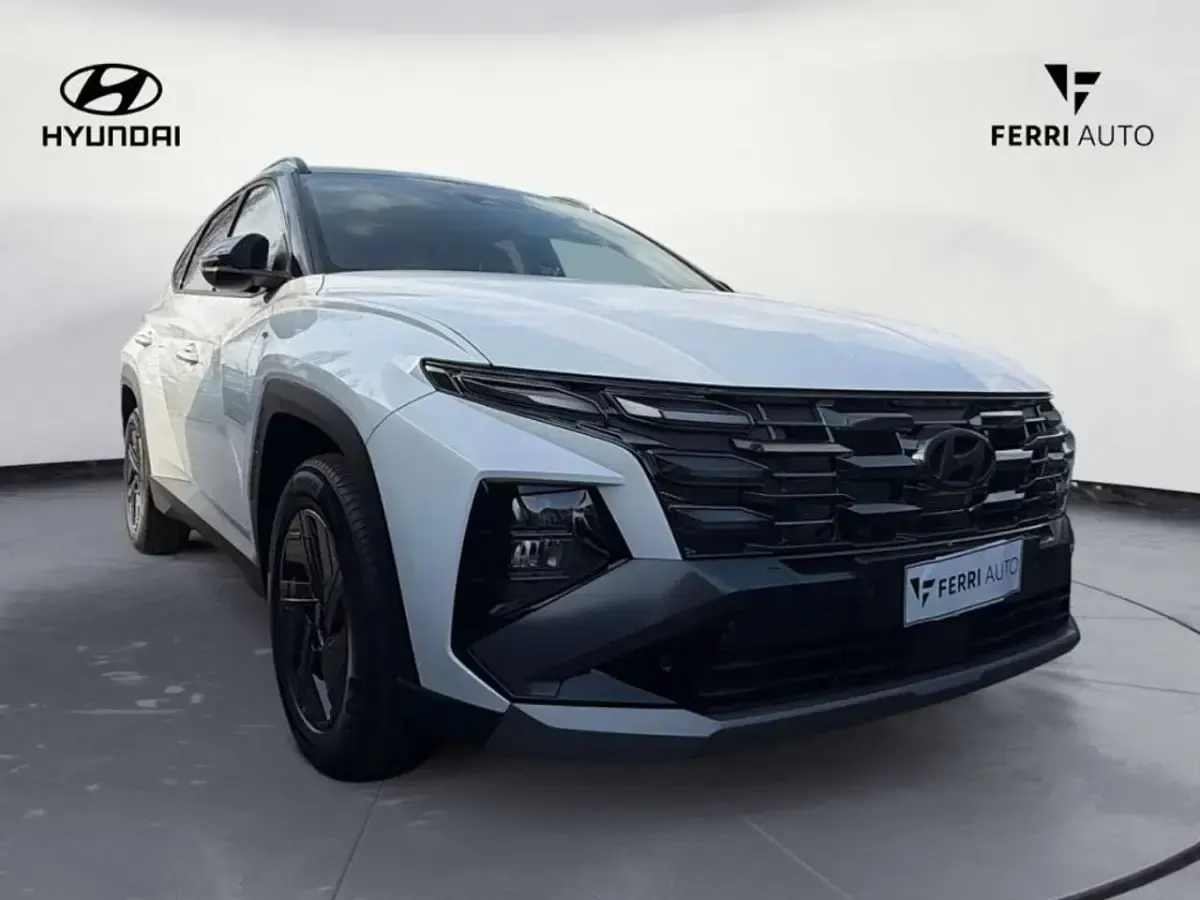 Nuova Hyundai Tucson 179 CV (131 kW) 2026 Bianco SUV