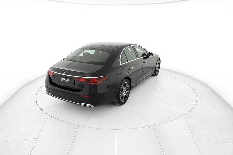 Usata Mercedes E200 Advanced 163 CV (119 kW) 2025 Nero Berlina