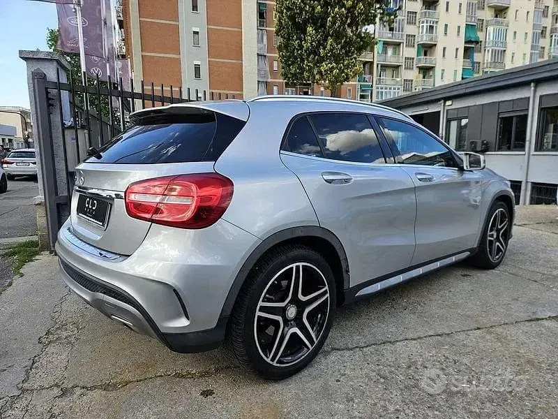 Occasion Mercedes GLA200 Premium 156 ch (114 kW) 2016 Gris SUV