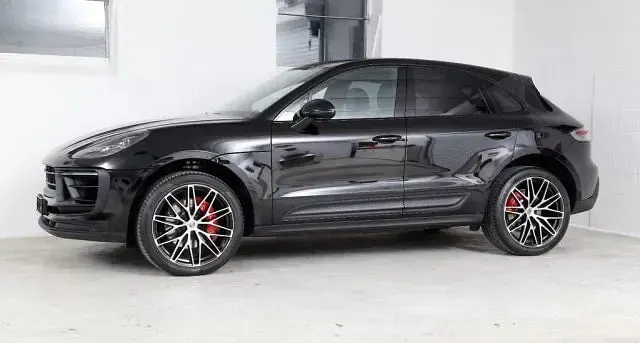 Usata Porsche Macan Sport 381 CV (280 kW) 2023 Nero metallizzato SUV