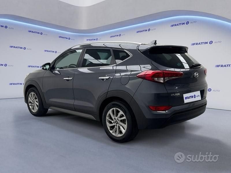 Usata Hyundai Tucson Xpossible 141 CV (103 kW) 2017 Grigio scuro SUV