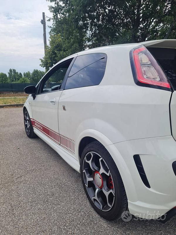 Usata Abarth Punto Evo 165 CV (121 kW) 2011 Bianco Utilitaria