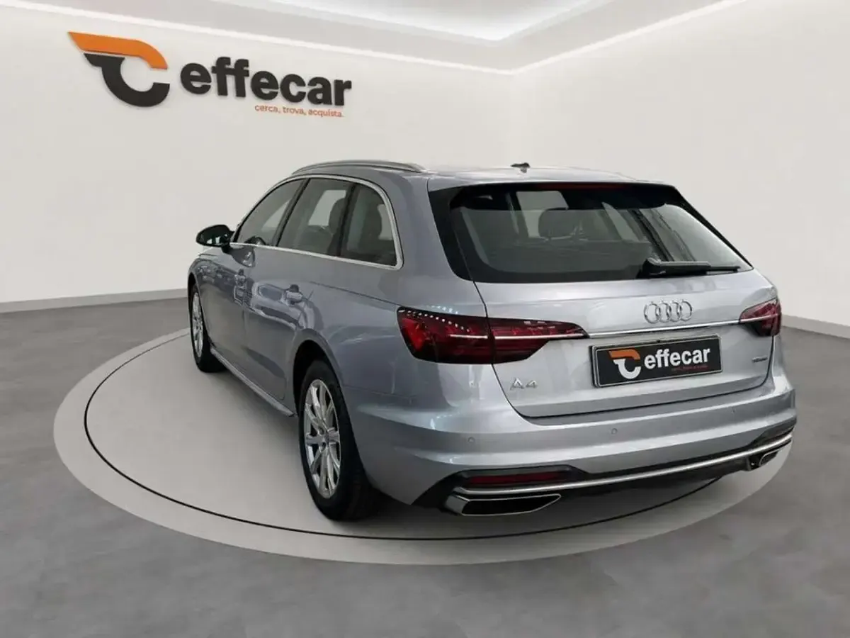Usata Audi A4 Advanced 204 CV (150 kW) 2023 Argento Station wagon