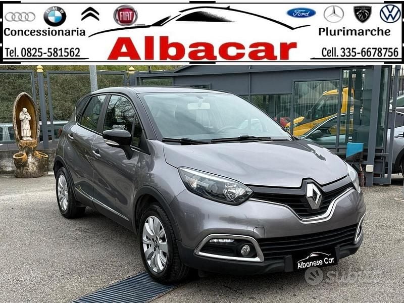 Usata Renault Captur 90 CV (66 kW) 2015 Grigio SUV