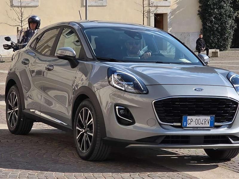 Usata Ford Puma 95 CV (69 kW) 2023 Grigio SUV