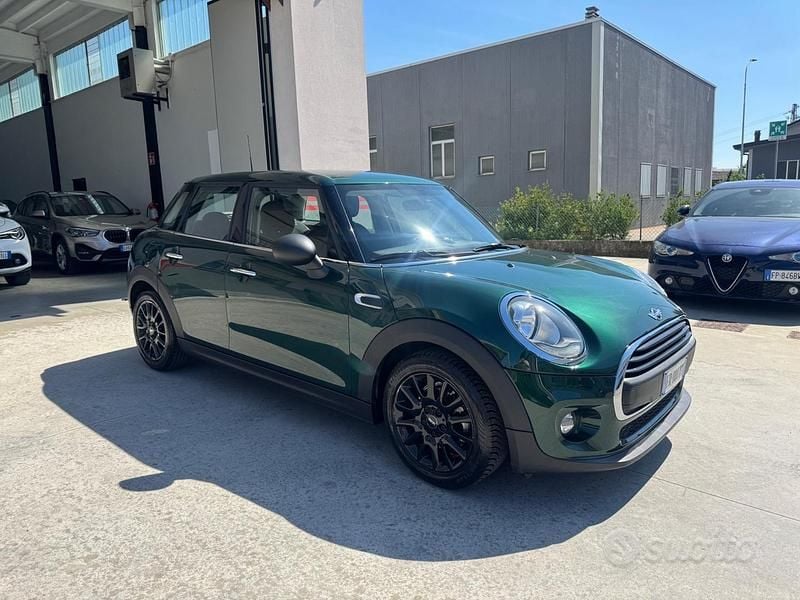 Usata Mini ONE Hype 75 CV (55 kW) 2018 Verde Utilitaria