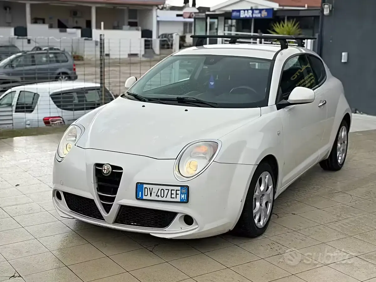 Gebraucht Alfa Romeo MiTo Distinctive 155 PS (114 kW) 2009 Weiß Kleinwagen