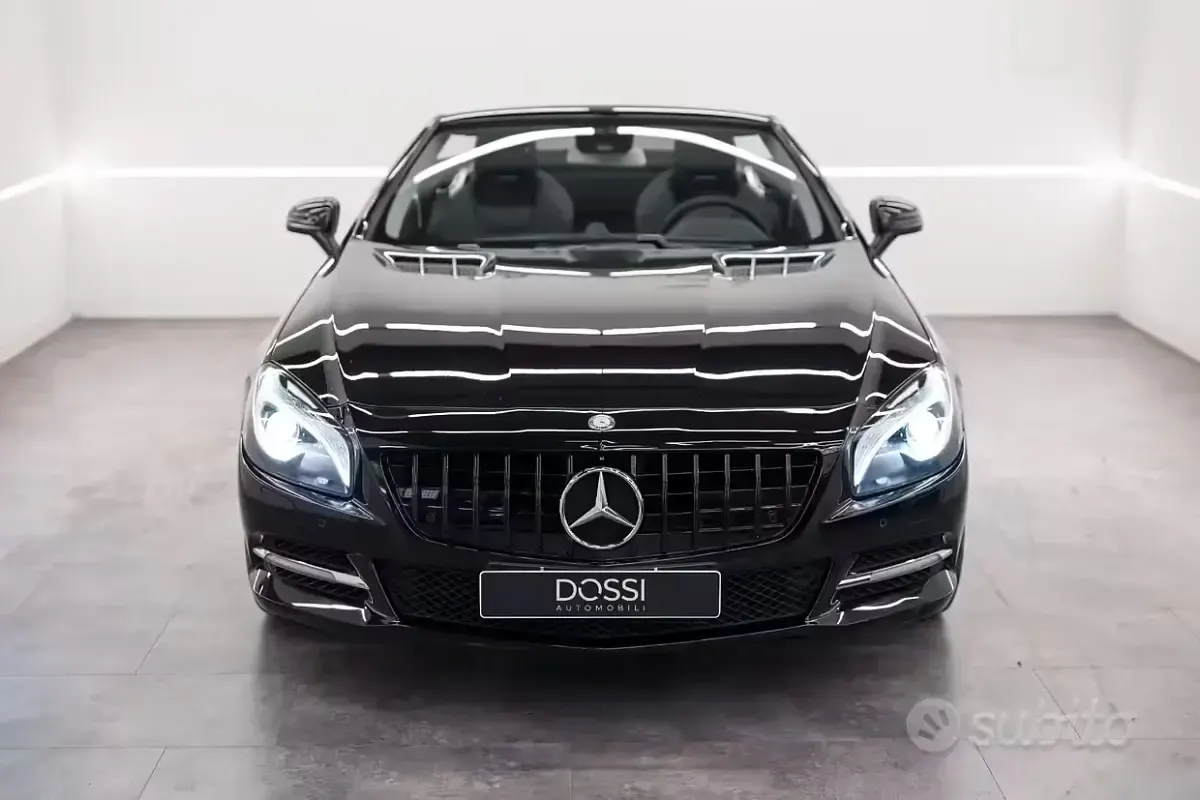 Usata Mercedes SL500 435 CV (319 kW) 2013 Nero Cabrio