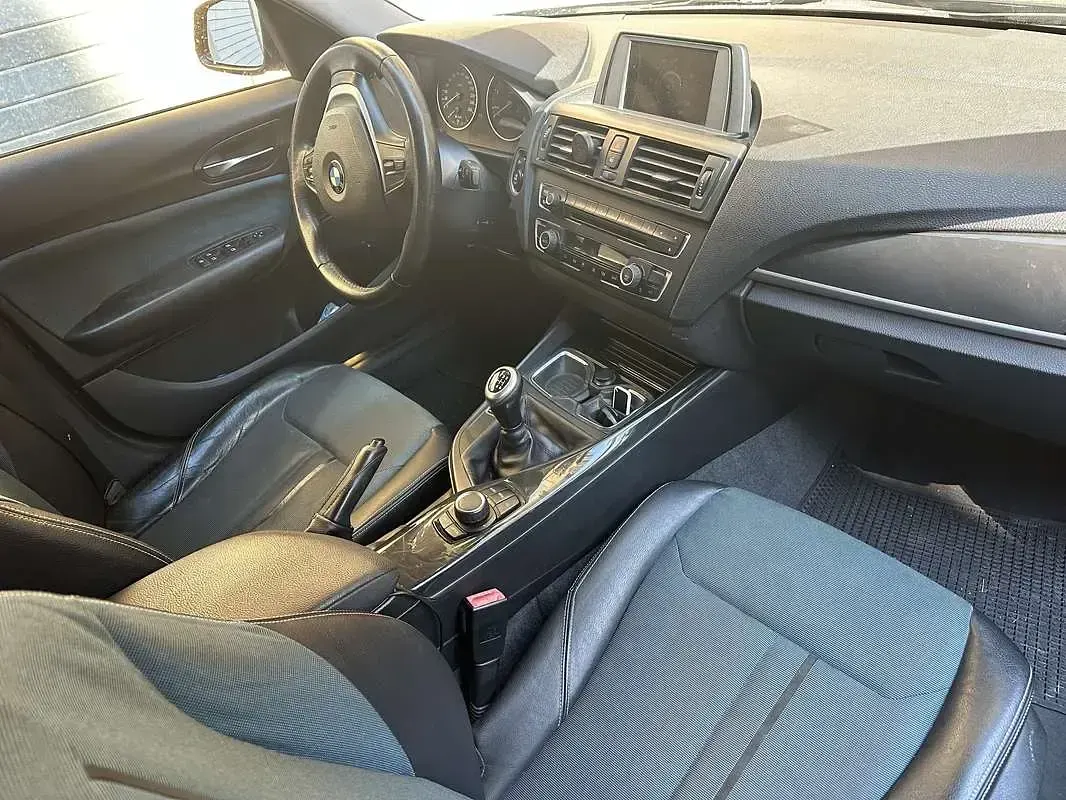 Usata BMW 118 Urban Line 143 CV (105 kW) 2012 Blu Utilitaria