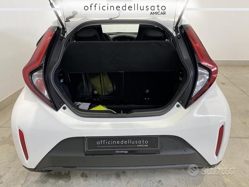 Begagnad Toyota Aygo X Active 72 HK (52 kW) 2023 Other SUV