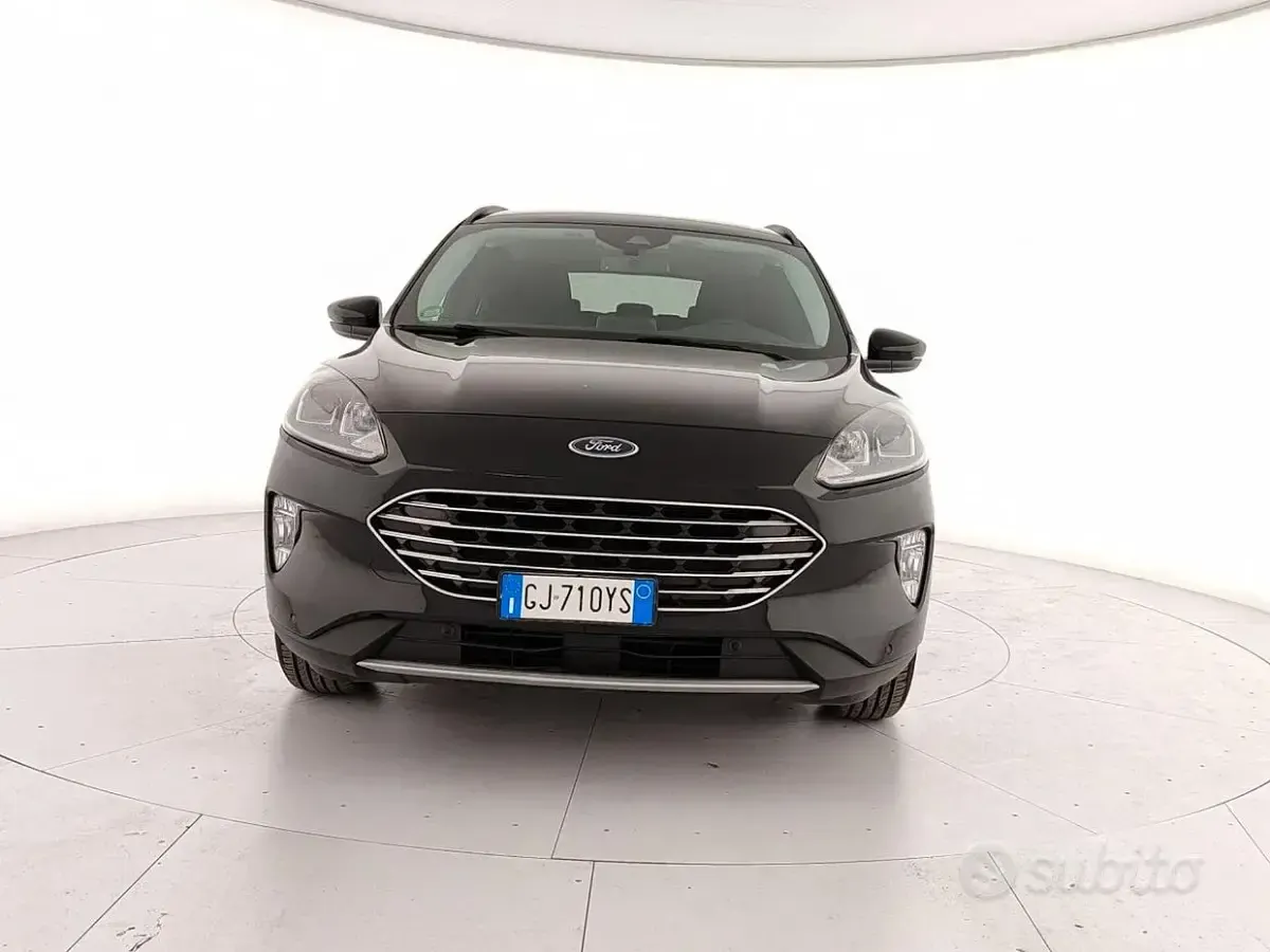 Usata Ford Kuga Business Edition 120 CV (88 kW) 2022 Nero SUV