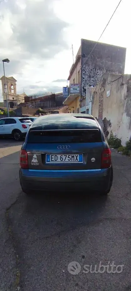 Usata Audi A2 75 CV (55 kW) 2004 Blu Utilitaria
