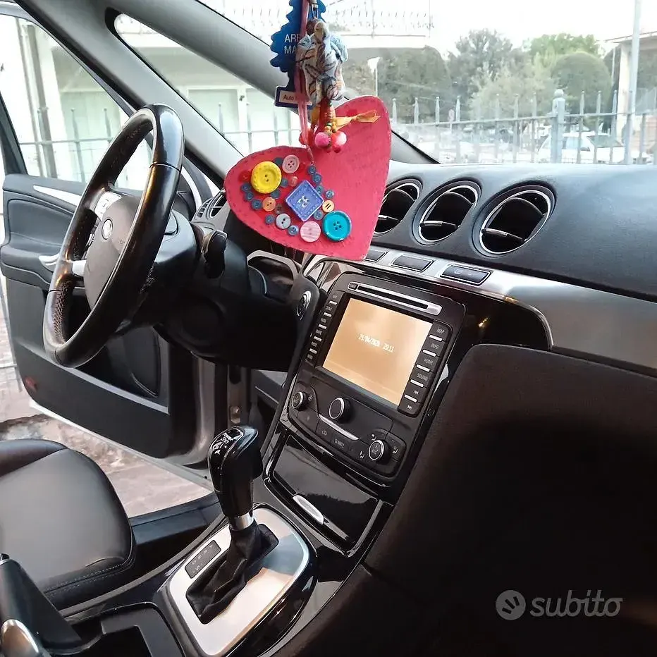 Usata Ford S-MAX Titanium 163 CV (119 kW) 2015 Grigio Monovolume