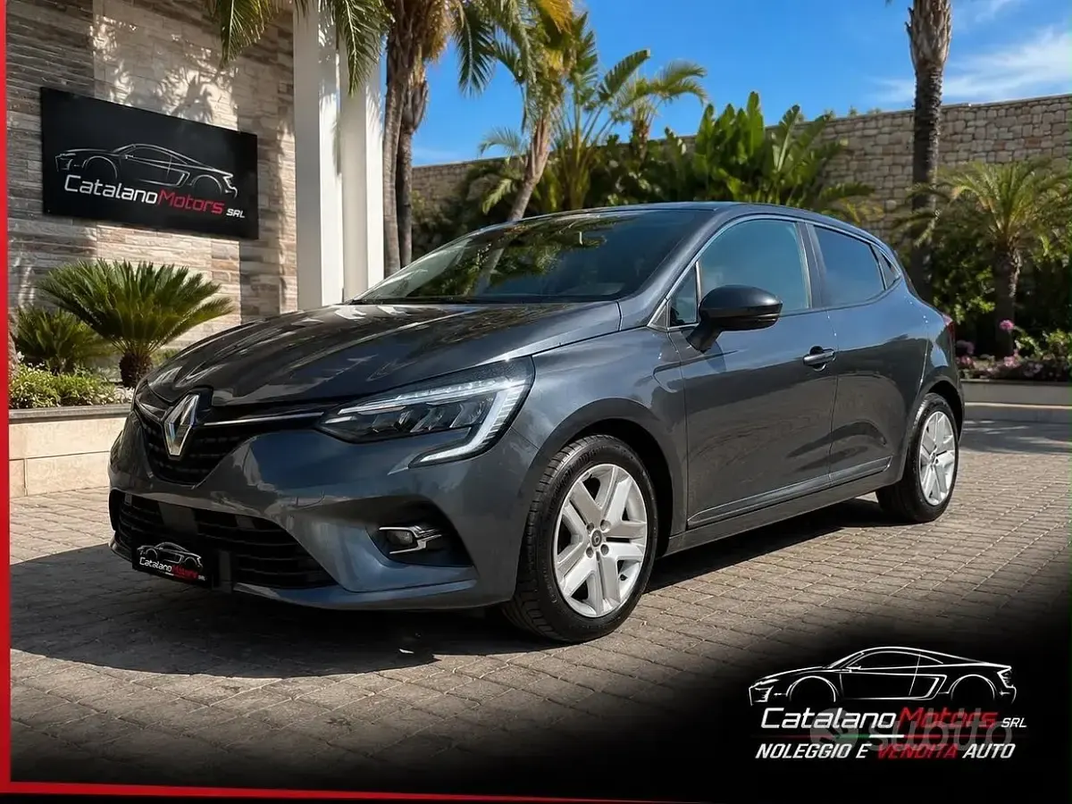 Usata Renault Clio V Business 100 CV (73 kW) 2021 Grigio Berlina