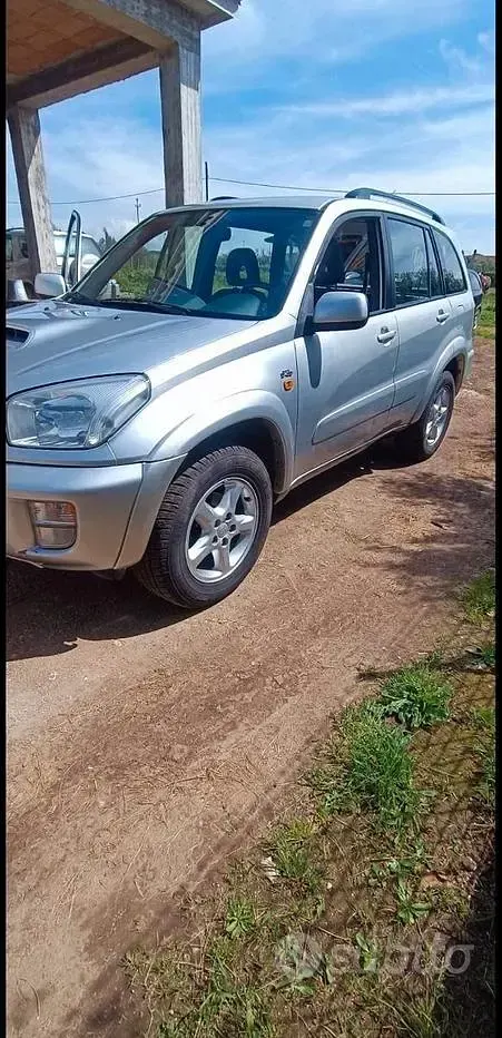 Usata Toyota RAV4 116 CV (85 kW) 2002 Grigio SUV