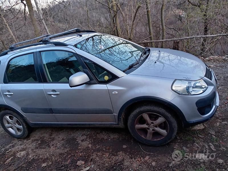 Usata Suzuki SX4 107 CV (78 kW) 2008 Grigio SUV