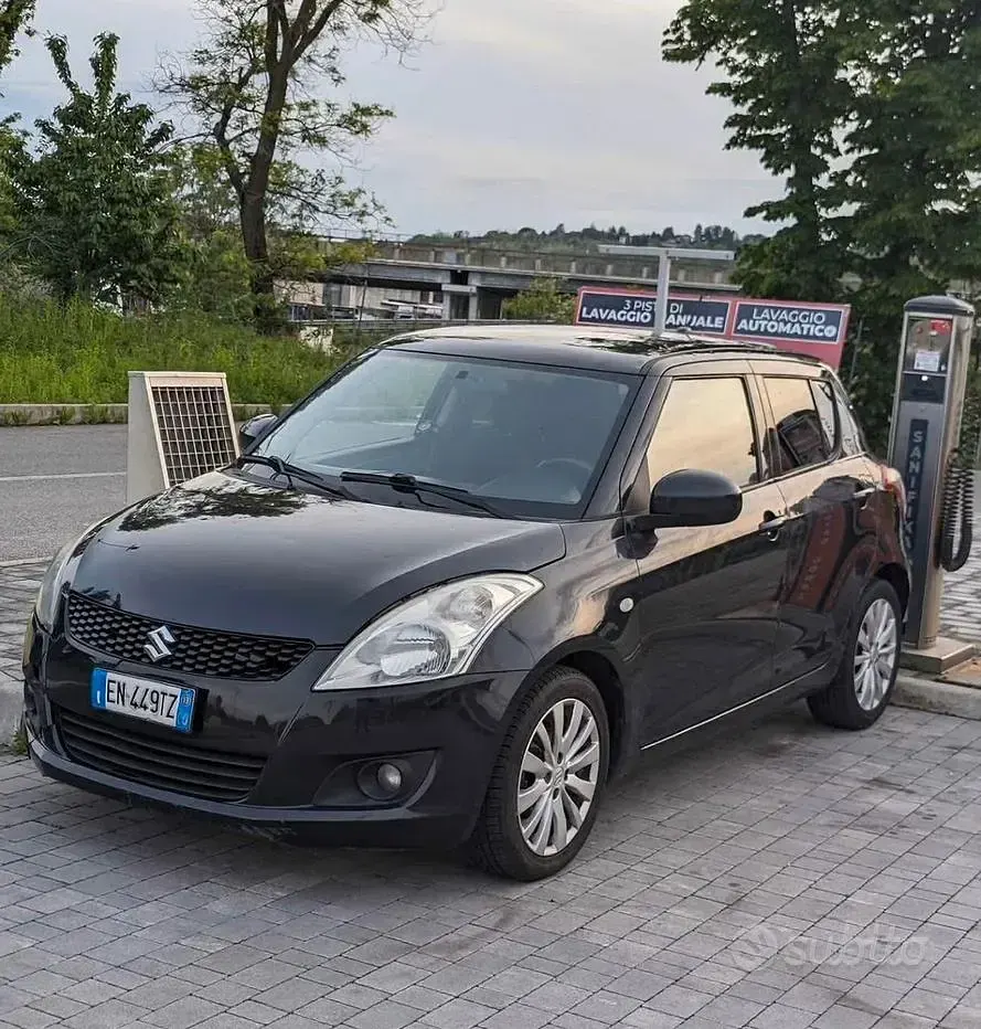Usata Suzuki Swift 94 CV (69 kW) 2013 Nero Utilitaria