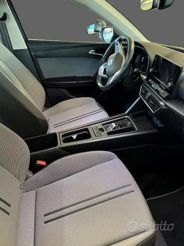 Usata Seat Leon Style 110 CV (80 kW) 2022 Grigio scuro Station wagon