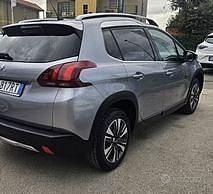 Usata Peugeot 2008 S 100 CV (73 kW) 2024 Grigio SUV