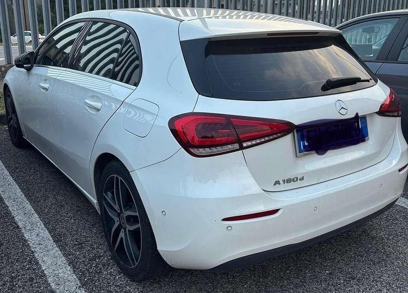 Usata Mercedes A180 Executive 109 CV (80 kW) 2019 Berlina