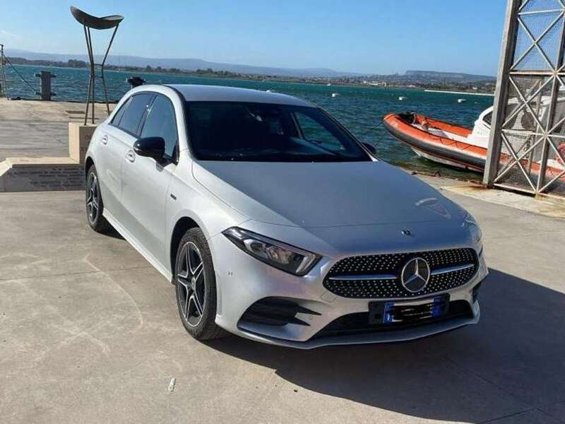 Usato 2022 Mercedes A250 1.3 El_Hybrid 160 CV (44.000 €)