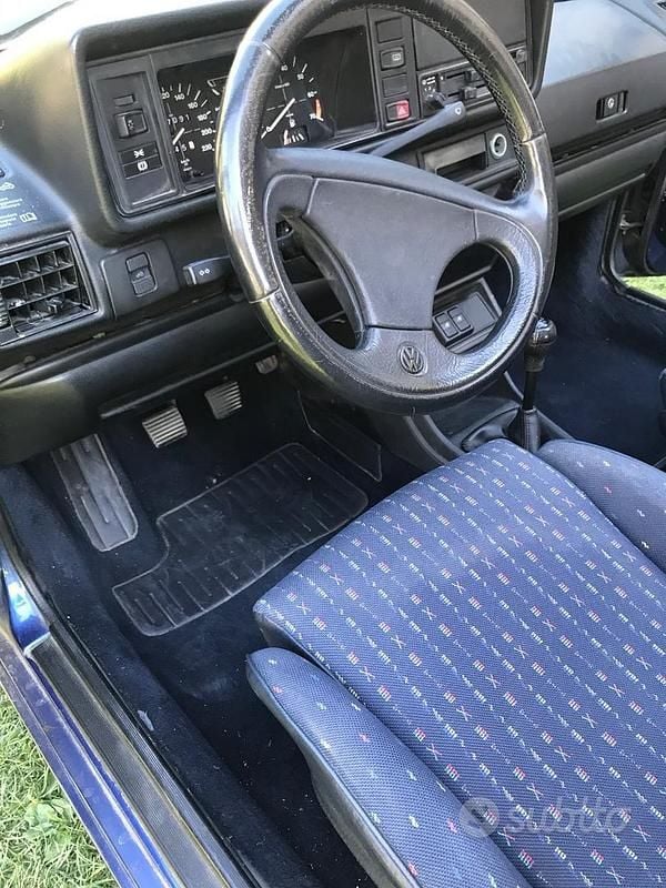 Usata VW Golf Cabriolet 54 CV (39 kW) 1984 Blu Cabrio