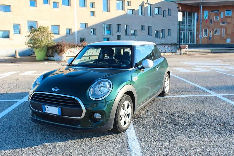 Usata Mini ONE 75 CV (55 kW) 2016 Verde Utilitaria