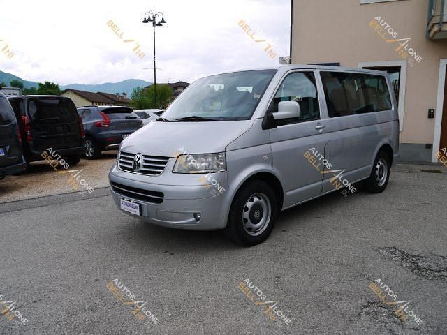 Usata VW Caravelle 131 CV (96 kW) 2007 Argento Furgone