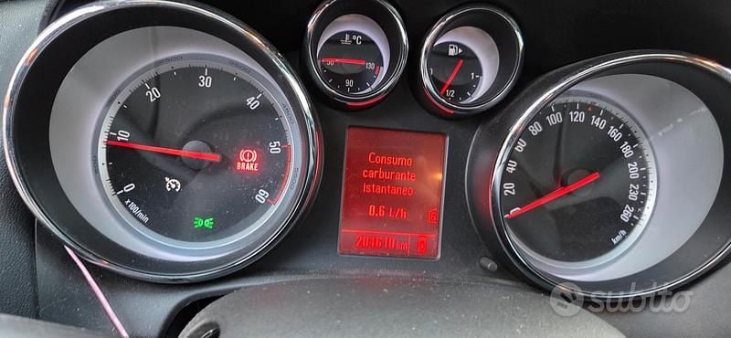 Usata Opel Astra Sport 110 CV (80 kW) 2013 Station wagon