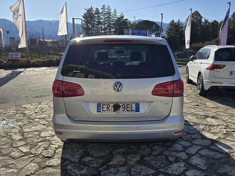 Begagnad VW Sharan Comfortline 140 HK (102 kW) 2013 Silver Minibuss