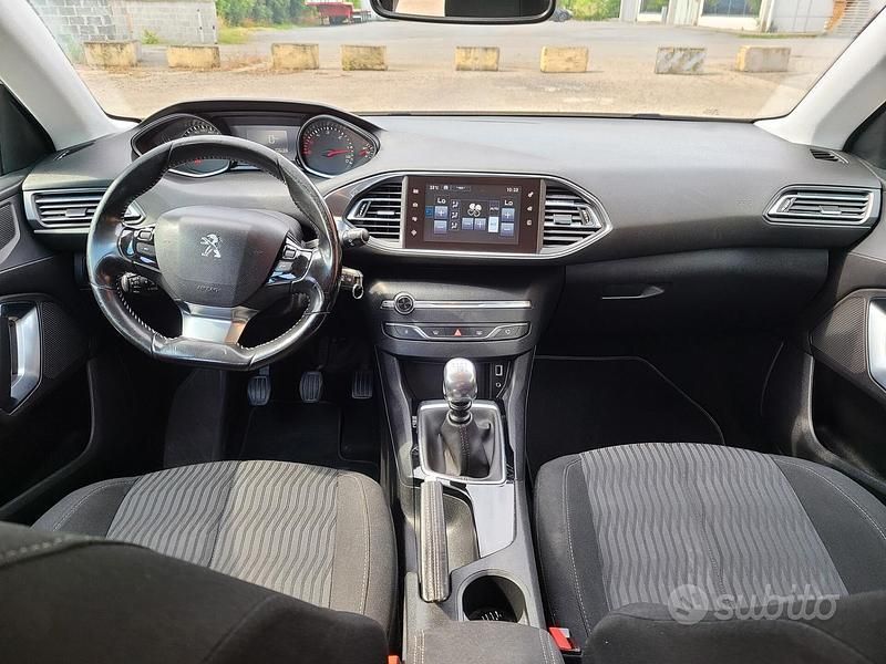 Usata Peugeot 308 120 CV (88 kW) 2015 Bianco Station wagon