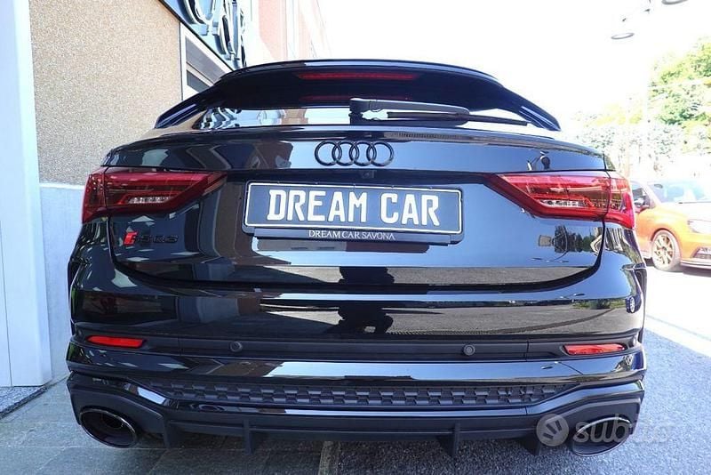 Usata Audi RS Q3 Ambiente 400 CV (294 kW) 2024 Nero pastello SUV