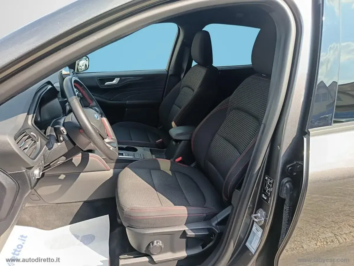 Usata Ford Kuga ST-Line 152 CV (111 kW) 2022 Blu SUV