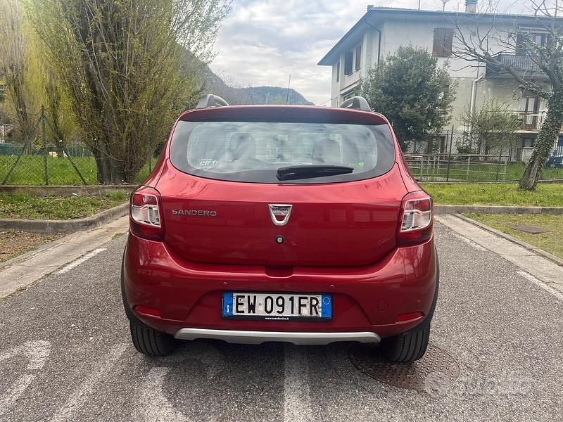 Usata Dacia Sandero Prestige 2014 Rosso SUV