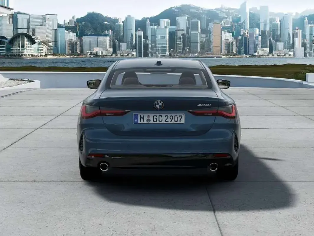 Usata BMW 420 184 CV (135 kW) 2024 Blu/azzurro Coupé
