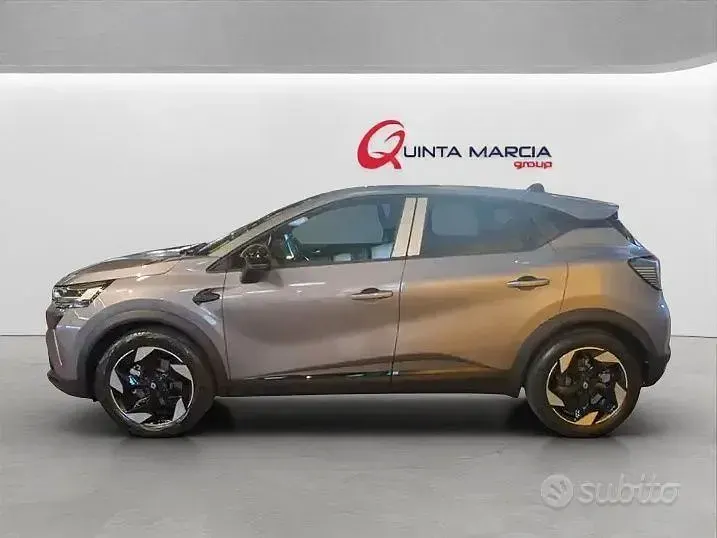 Nuova Renault Captur Techno 160 CV (117 kW) 2026 Grigio SUV