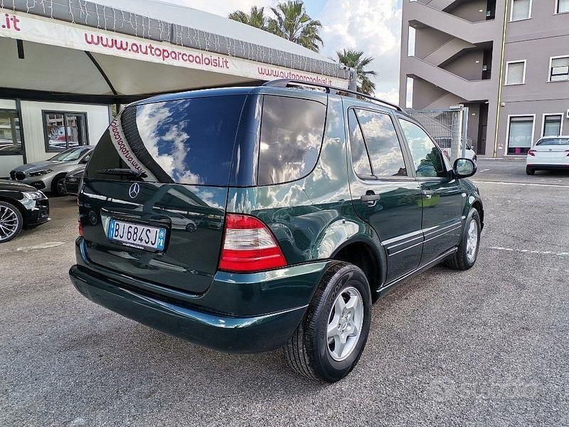 Usata Mercedes ML270 163 CV (119 kW) 2000 Verde SUV