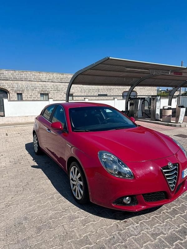 Usata Alfa Romeo Giulietta 120 CV (88 kW) 2017 Rosso Berlina