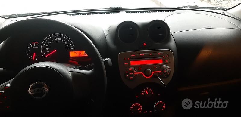 Usata Nissan Micra 80 CV (58 kW) 2013 Grigio Utilitaria